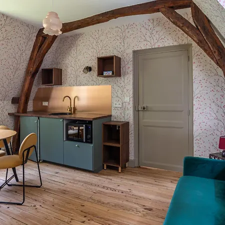 Dependance Du Chateau - 4 - Grande Salle Commune - Bord De Loire * Gennes-Val-de-Loire